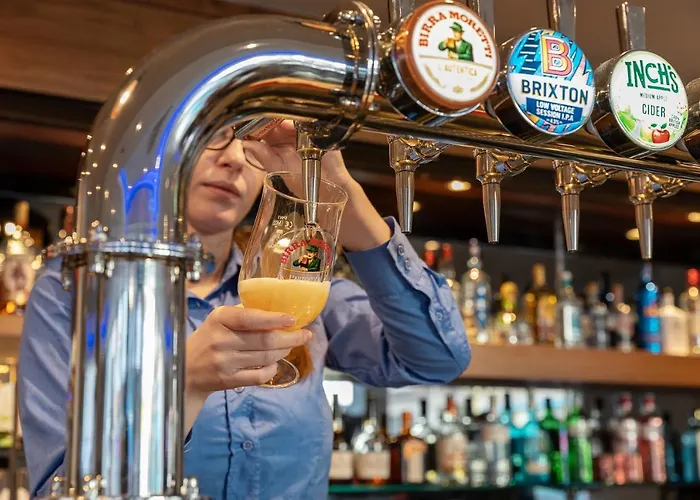 Top Hotels Close to Leicester Royal Infirmary