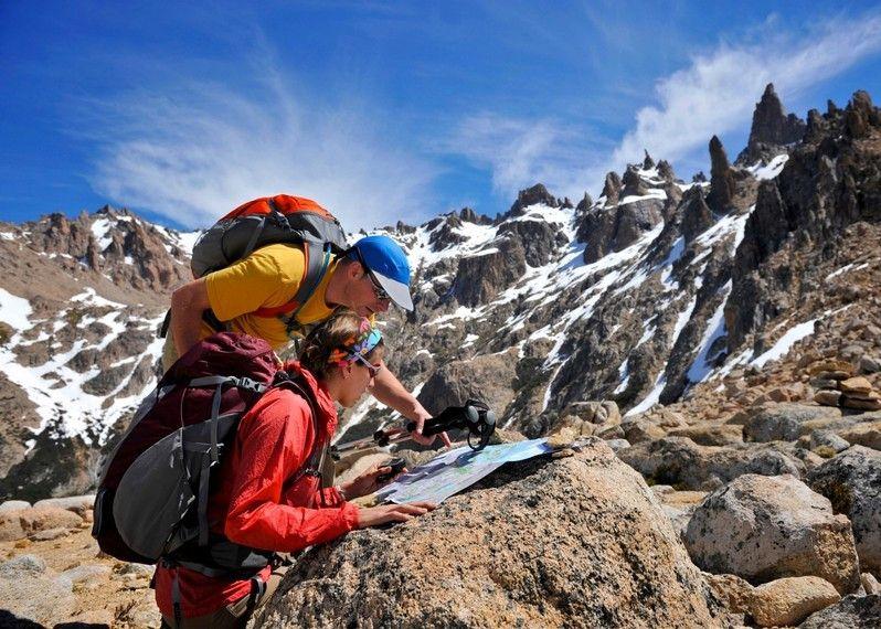 Le mappe sono una di quelle cose per cui vale la pena trovare spazio nello zaino. Patagonia, Argentina. 
©HagePhoto/Getty Images/Aurora Open