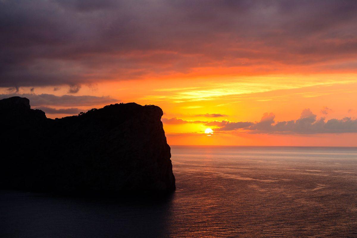 Breathtaking sunset view at the lighthouse on Cap de Formentor in Mallorca, Spain - © James Camel / franks-travelbox